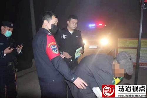 高楼派出所启动“三域五联”机制，联合沛县警方救助走失老人。.jpg