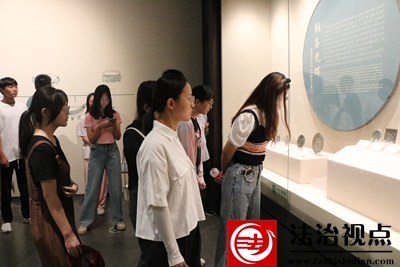 大学生到郯城博物馆学习 072.JPG