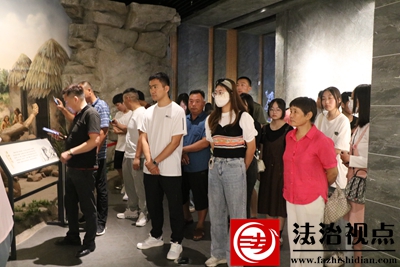 大学生到郯城博物馆学习 044.JPG