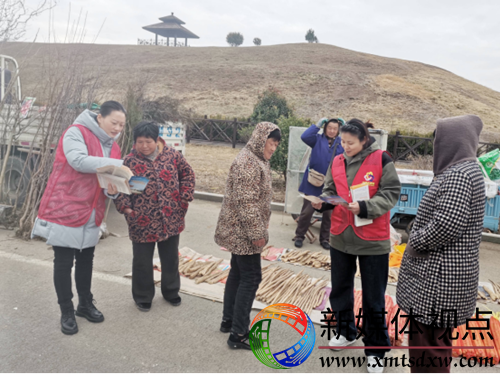 金乡县鱼山街道：法治锦囊装满“菜篮子” 鱼山集市变身妇女维权大课堂171.png